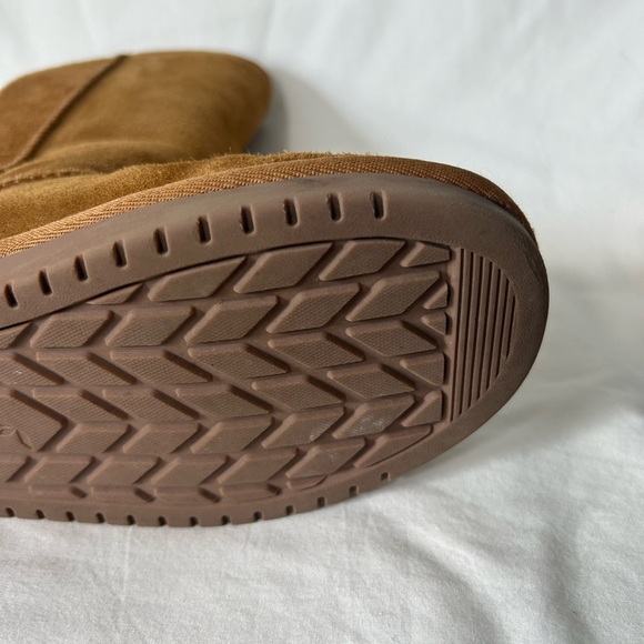 UGG Boots Koolaburra Suede Calf High Bows Tan Suede Winter Slip On (Runs Big 6) - Picture 13 of 15